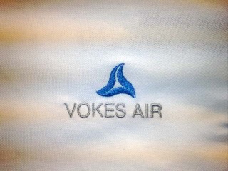 Vokes Air, Poloshirt Stickerei